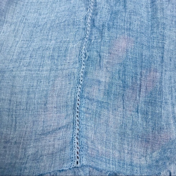 Lauren Conrad sleeveless blue chambray‎ top - Picture 6 of 14